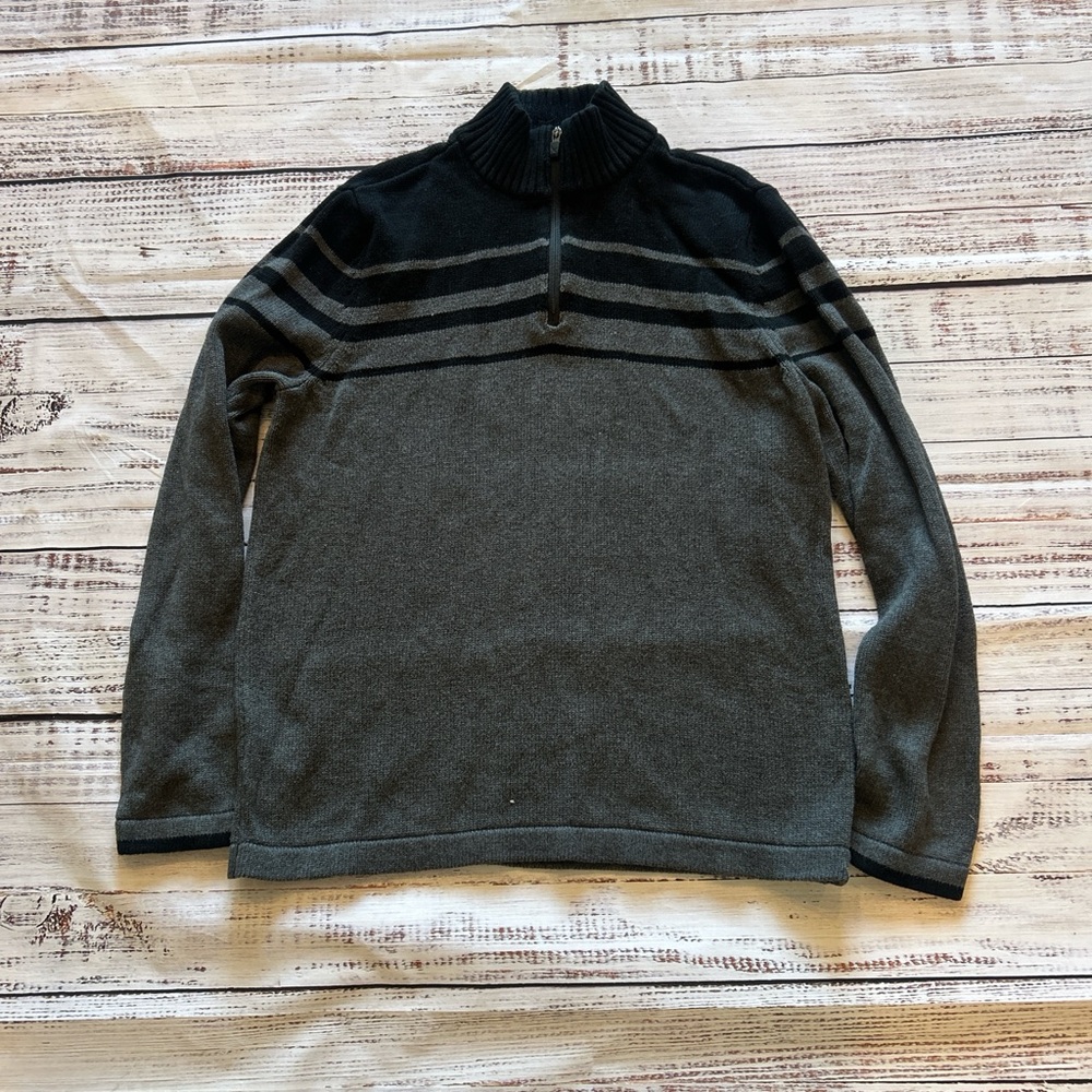 Eddie Bauer Men's Black and Gray Zip-Up Sweater
